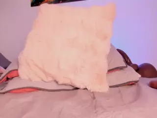 EMMA FERNANDEZ's Live Sex Cam Show