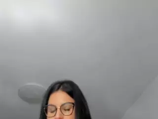 DaisyWalker's Live Sex Cam Show