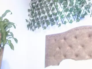 MOLLY SIMSTS's Live Sex Cam Show