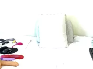 Genuine Woman's Live Sex Cam Show