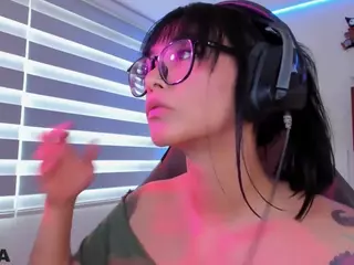 Alice-rausing's Live Sex Cam Show