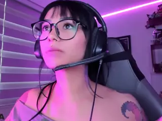 Alice-rausing's Live Sex Cam Show