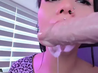 Alice-rausing's Live Sex Cam Show