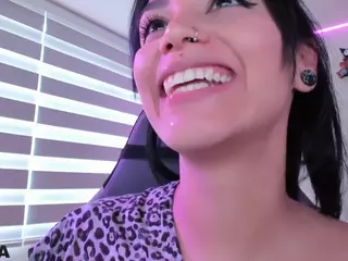 Alice-rausing's Live Sex Cam Show