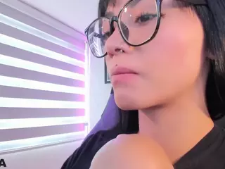 Alice-rausing's Live Sex Cam Show