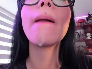 Alice-rausing's Live Sex Cam Show