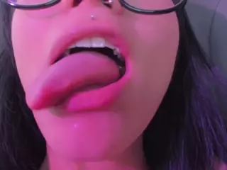 Alice-rausing's Live Sex Cam Show