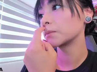 Alice-rausing's Live Sex Cam Show