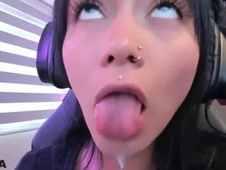 Alice-rausing's Live Sex Cam Show