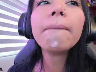 Alice-rausing's Live Sex Cam Show