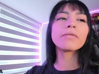 Alice-rausing's Live Sex Cam Show