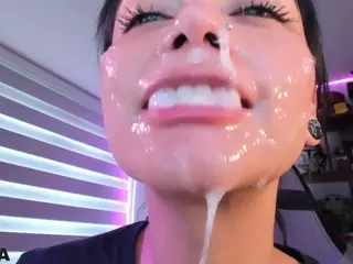 Alice-rausing's Live Sex Cam Show