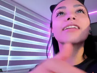 Alice-rausing's Live Sex Cam Show