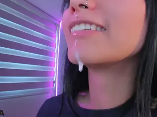 Alice-rausing's Live Sex Cam Show