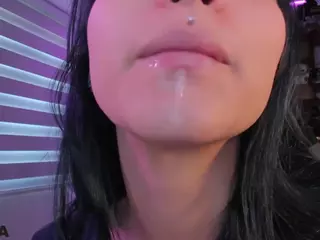 Alice-rausing's Live Sex Cam Show