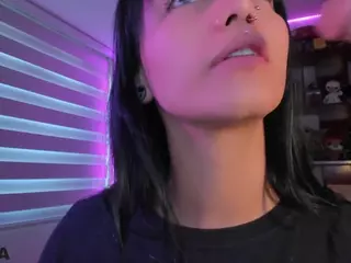 Alice-rausing's Live Sex Cam Show