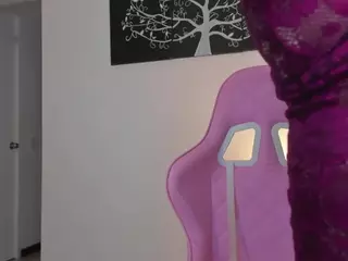 little-tequilla3's Live Sex Cam Show