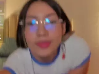 little-tequilla3's Live Sex Cam Show