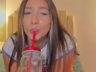 little-tequilla3's Live Sex Cam Show