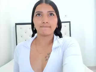 Cutelatinax's Live Sex Cam Show