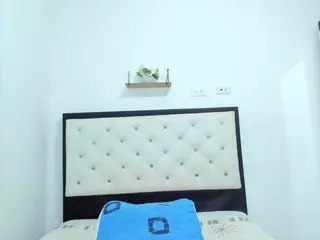 Cutelatinax's Live Sex Cam Show