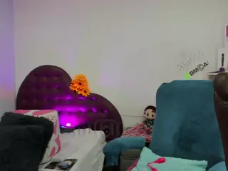 kimii23's Live Sex Cam Show