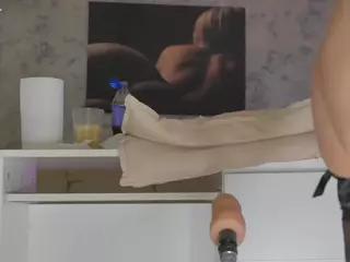 LuckyyStrike's Live Sex Cam Show