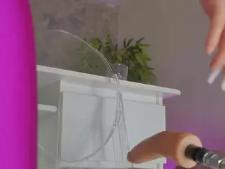 LuckyyStrike's Live Sex Cam Show