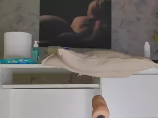 LuckyyStrike's Live Sex Cam Show