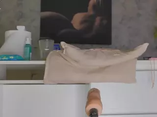 LuckyyStrike's Live Sex Cam Show