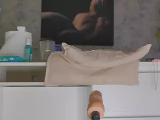 LuckyyStrike's Live Sex Cam Show