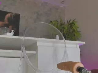 LuckyyStrike's Live Sex Cam Show