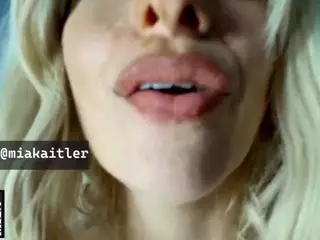 firebirdMIA's Live Sex Cam Show