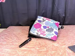 DENISE WOLFE's Live Sex Cam Show