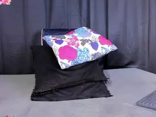 DENISE WOLFE's Live Sex Cam Show