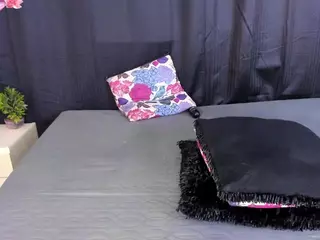 DENISE WOLFE's Live Sex Cam Show
