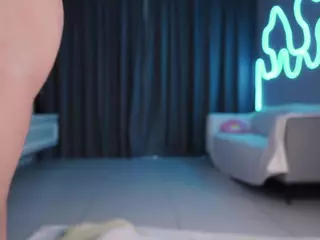 makotomai's Live Sex Cam Show
