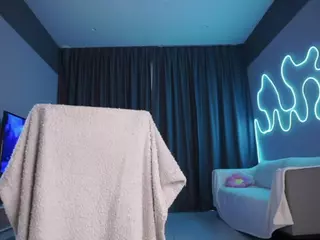 makotomai's Live Sex Cam Show