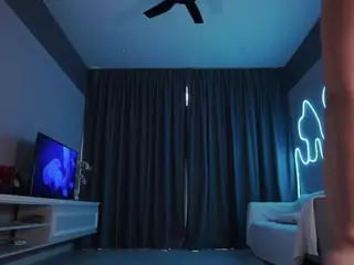 makotomai's Live Sex Cam Show