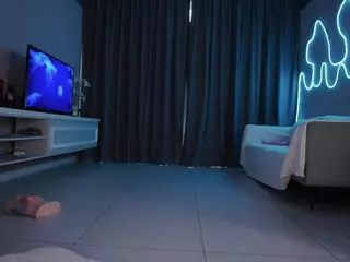 makotomai's Live Sex Cam Show