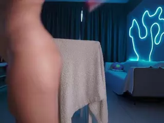 makotomai's Live Sex Cam Show