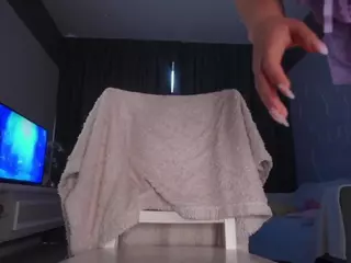 makotomai's Live Sex Cam Show