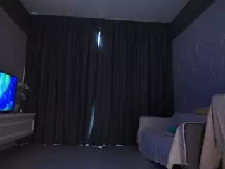 makotomai's Live Sex Cam Show