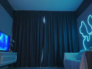 makotomai's Live Sex Cam Show