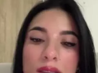 Kira Lopez's Live Sex Cam Show