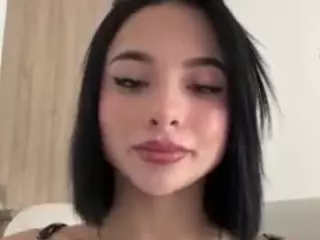 Kira Lopez's Live Sex Cam Show