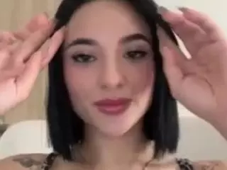 Kira Lopez's Live Sex Cam Show