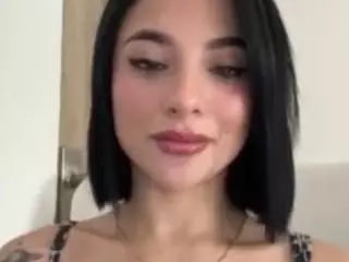 Kira Lopez's Live Sex Cam Show