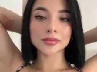 Kira Lopez's Live Sex Cam Show