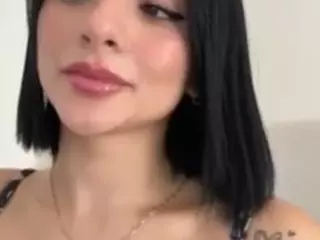 Kira Lopez's Live Sex Cam Show